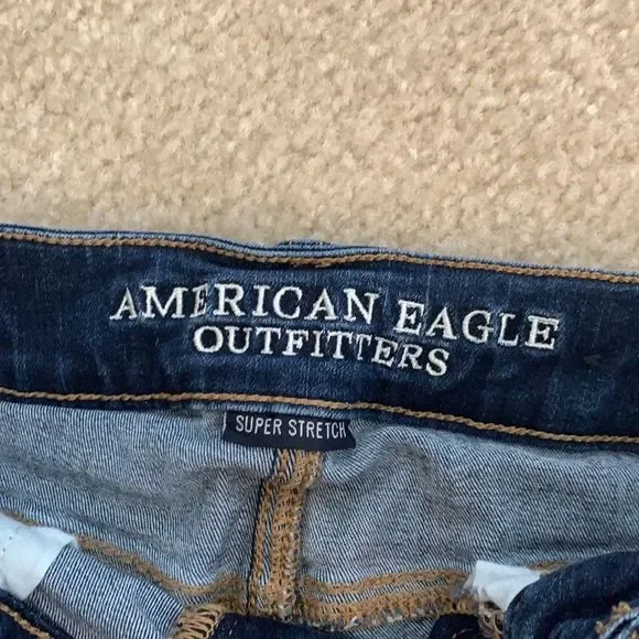 American Eagle Jean Shorts Dark Wash - Picture 3 of 4